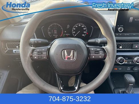 Used 2023 Honda Civic LX image 19