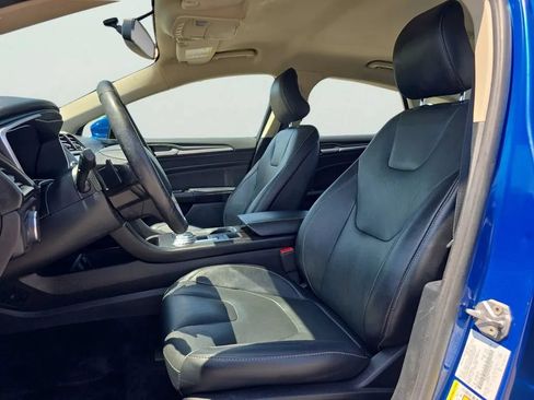 Used 2017 Ford Fusion Titanium FWD image 9