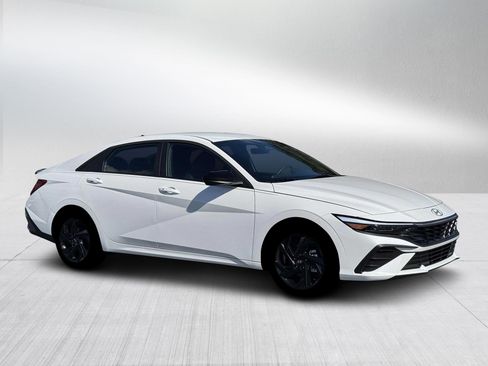New 2026 Hyundai Elantra Sport image 10