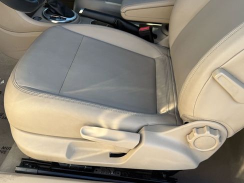 Used 2014 Volkswagen Beetle 1.8T image 15