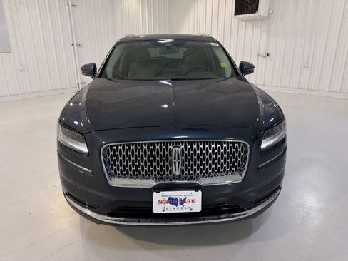 Used 2023 Lincoln Nautilus AWD w/ Premium Package image 31