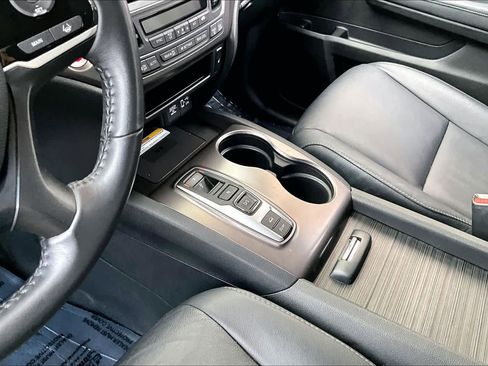 Used 2022 Honda Pilot Special Edition image 16