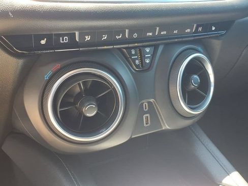 Used 2019 Chevrolet Blazer LT AWD/4WD image 19