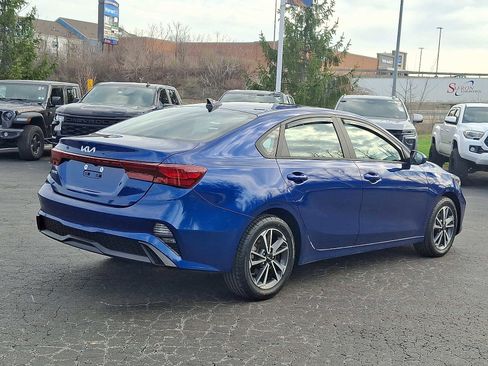 Used 2023 Kia Forte LXS image 6