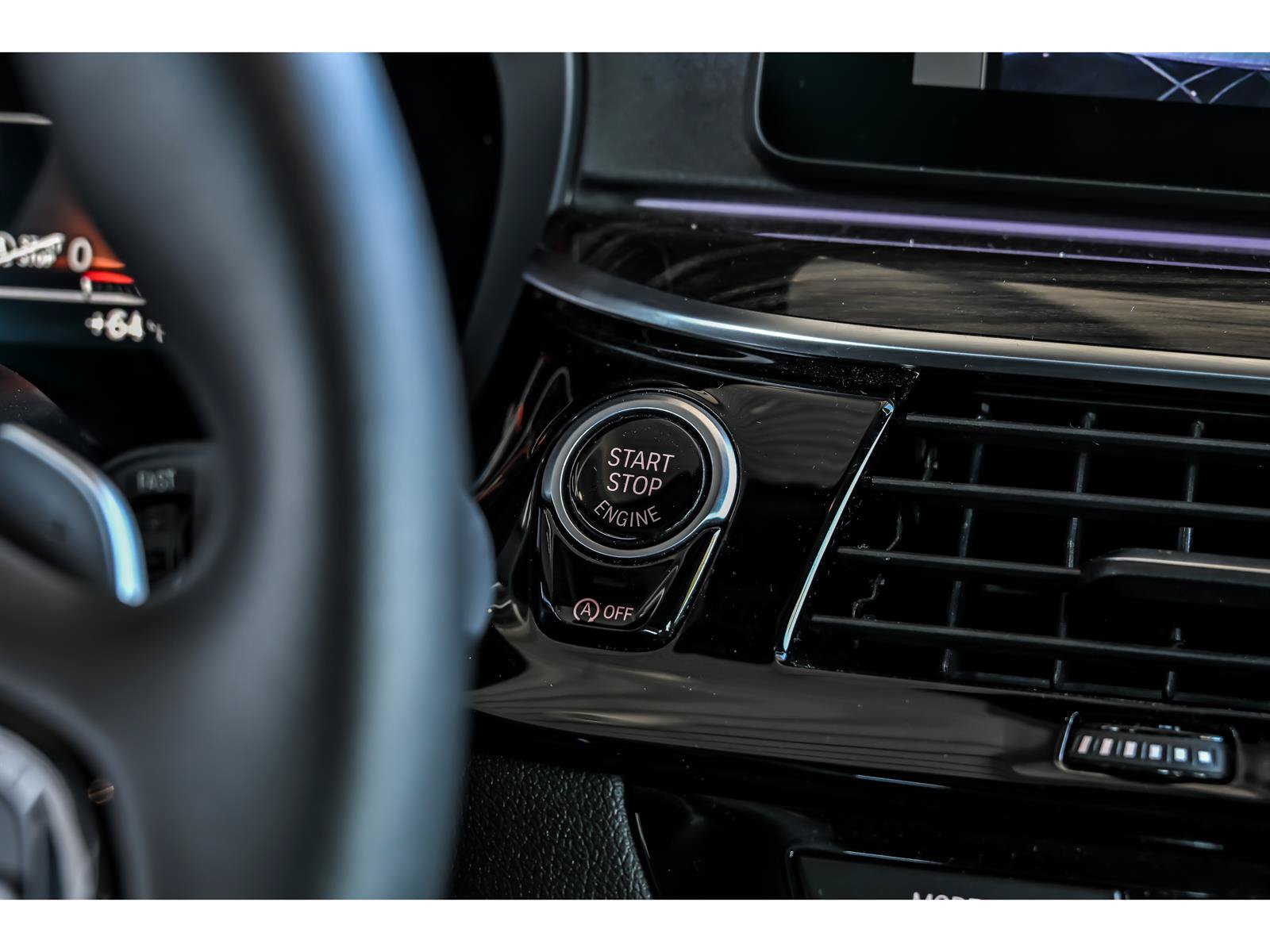 Used 2022 BMW 530i xDrive w/ Premium Package AWD/4WD image 19