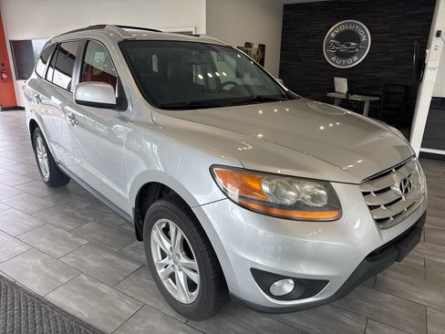 Used 2011 Hyundai Santa Fe Limited image 2