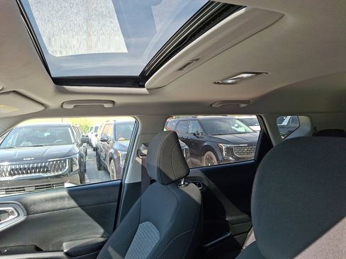 Used 2024 Kia Soul EX image 25