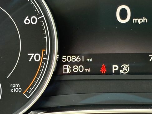 Used 2019 Bentley Bentayga AWD/4WD image 19