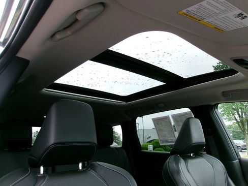 Used 2023 INFINITI QX60 Luxe AWD/4WD image 21