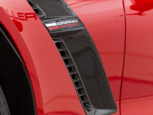 Used 2017 Chevrolet Corvette Grand Sport w/ Carbon Flash Badge Package image 26