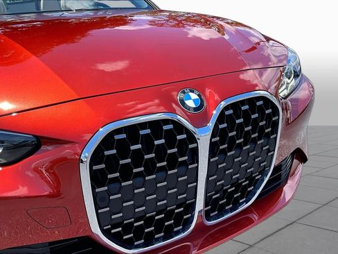 Certified 2024 BMW 430i Convertible w/ Premium Package RWD image 29