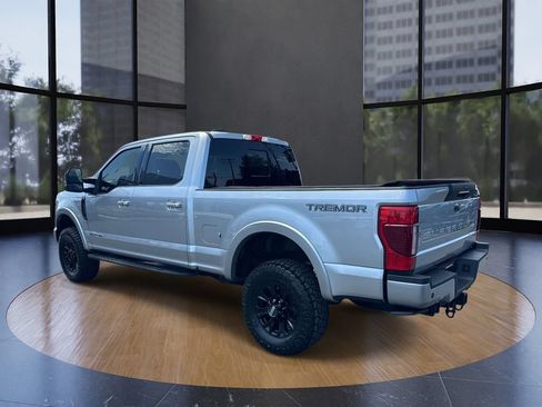 Certified 2022 Ford F350 Lariat w/ Tremor Off-Road Package AWD/4WD image 5