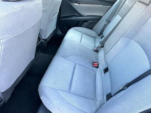 Used 2025 Toyota Camry LE image 7