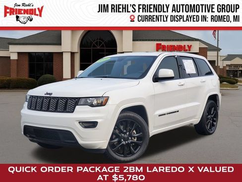 Used 2022 Jeep Grand Cherokee Laredo X RWD image 1