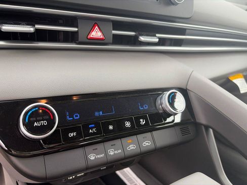 New 2026 Hyundai Elantra Sport FWD image 19