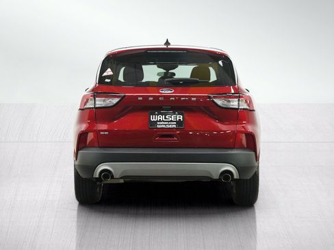 Used 2022 Ford Escape SE w/ Cold Weather Package FWD image 4