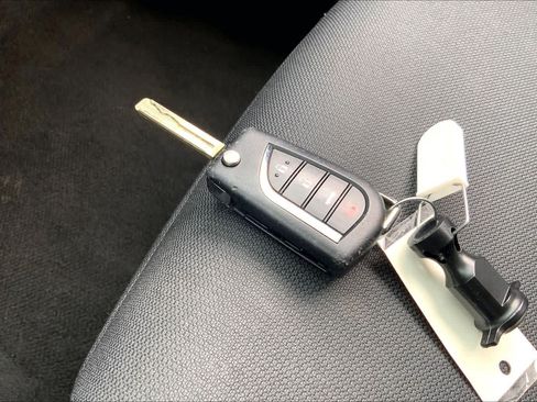 Used 2024 Toyota Corolla LE FWD image 14