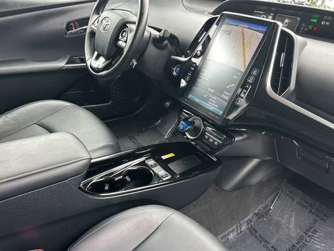 Used 2021 Toyota Prius Prime XLE image 22