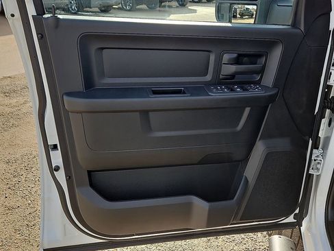 New 2026 RAM 2500 Tradesman AWD/4WD image 11