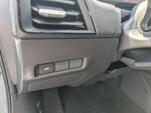 New 2026 Nissan Sentra SR FWD image 19