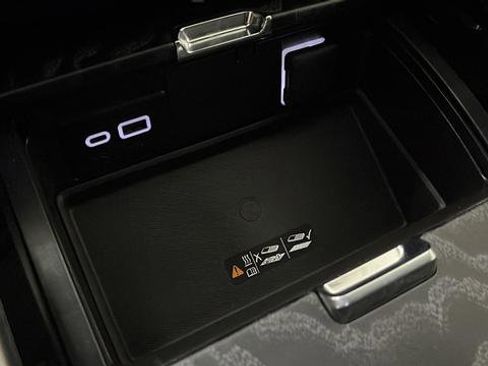 Used 2024 GMC Yukon XL Denali w/ Denali Reserve Package image 47