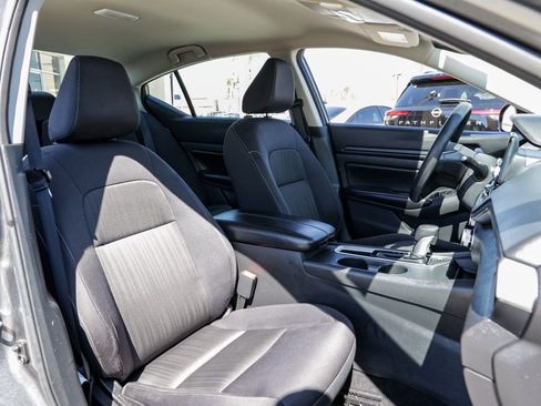 Used 2024 Nissan Altima 2.5 S image 18