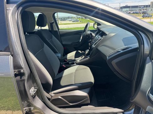Used 2012 Ford Focus SE FWD image 14