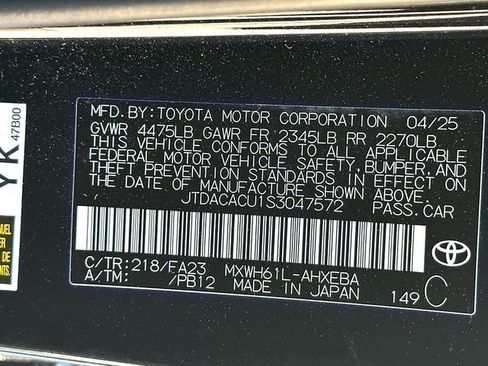 Used 2025 Toyota Prius Plug-In Hybrid FWD image 30