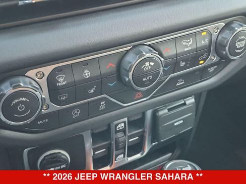 Used 2026 Jeep Wrangler Unlimited Sahara AWD/4WD image 28