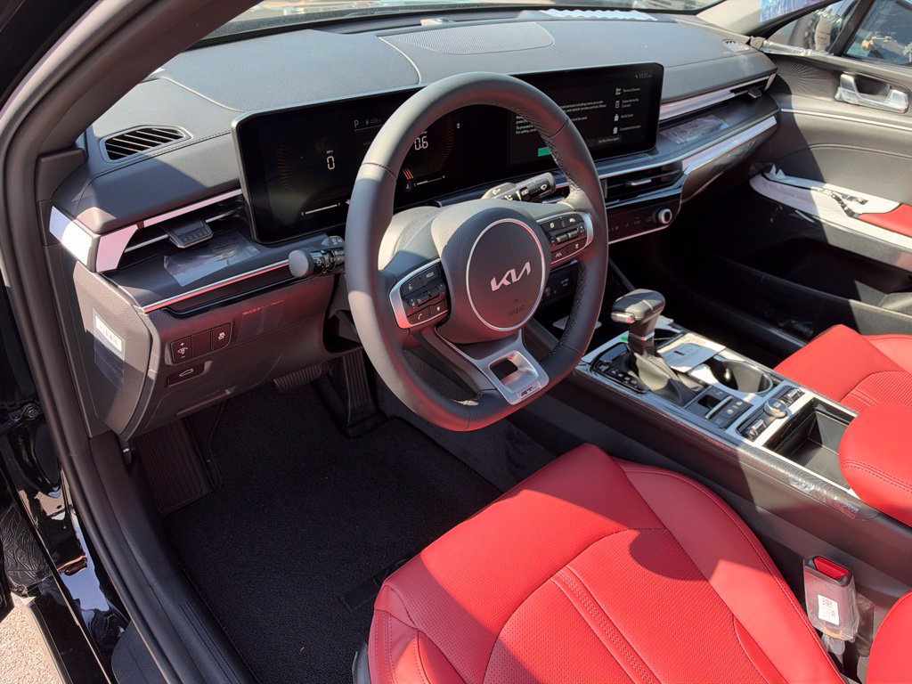 New 2027 Kia K5 GT-Line FWD image 10