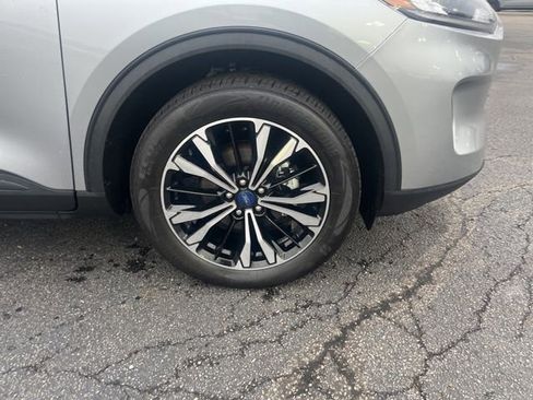 Certified 2022 Ford Escape SEL w/ SEL Stealth AWD Package image 2