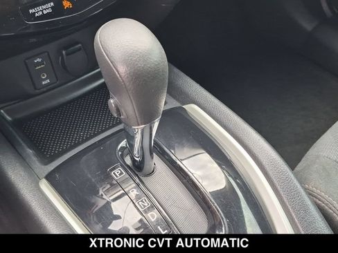 Used 2016 Nissan Rogue S w/ S Family Package FWD image 7