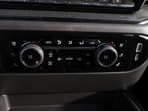 New 2026 Chevrolet Silverado 1500 ZR2 image 25