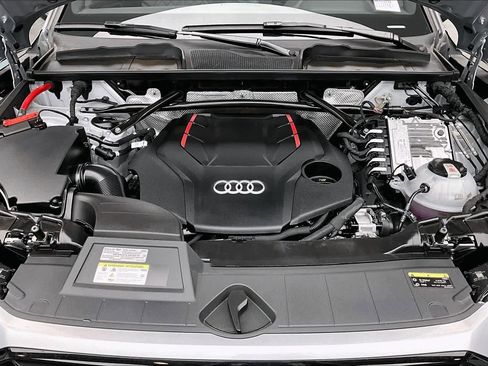 Certified 2025 Audi SQ5 Premium Plus w/ Premium Plus Package image 28
