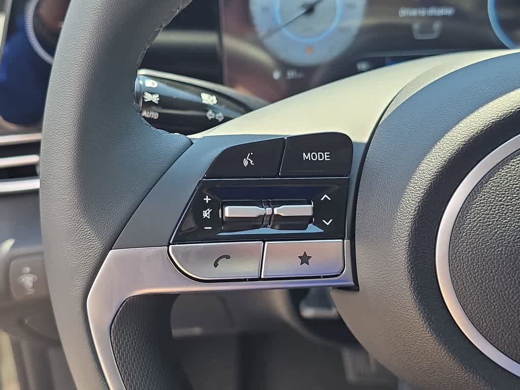 New 2026 Hyundai Elantra Limited FWD image 25