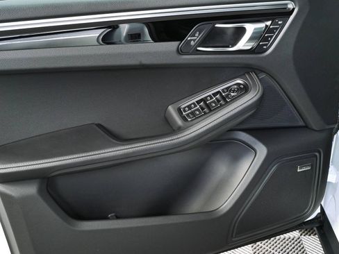 New 2026 Porsche Macan S AWD/4WD image 6