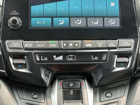 Used 2024 Honda Odyssey EX-L image 16