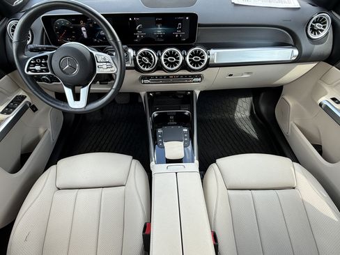 Used 2021 Mercedes-Benz GLB 250 image 18