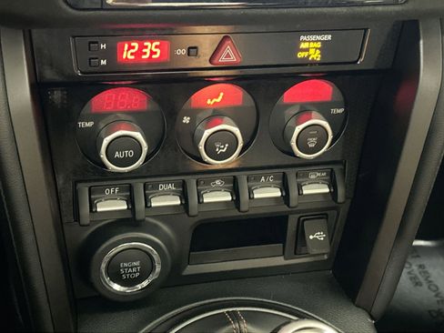 Used 2020 Toyota 86 image 25