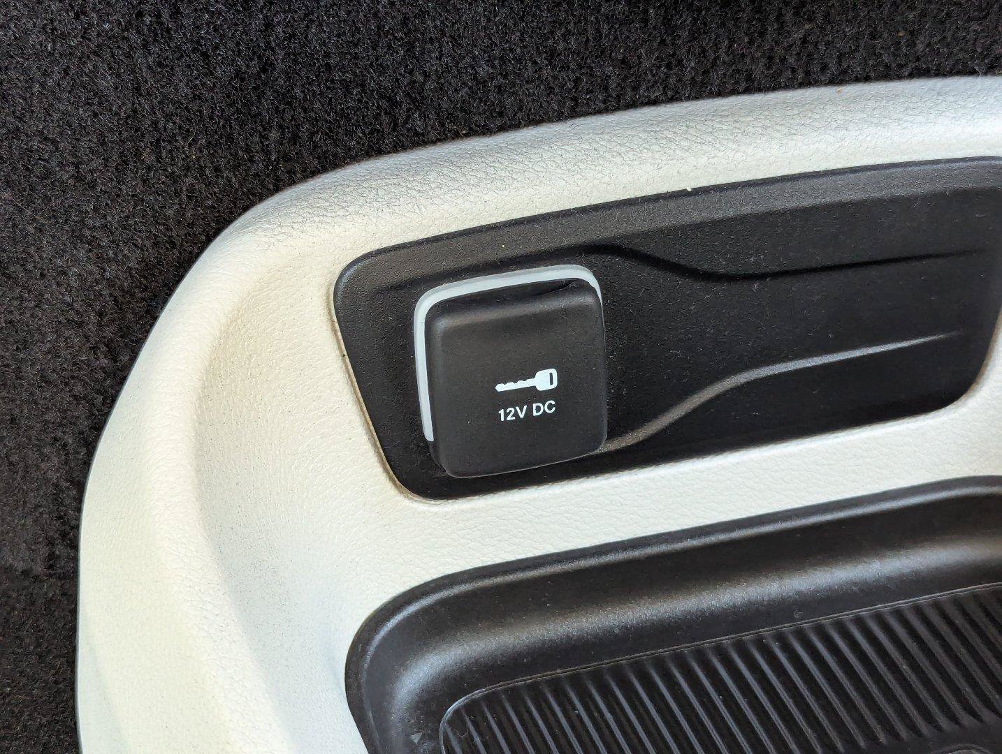Used 2023 Chrysler Voyager LX FWD image 23