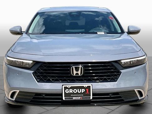 Used 2025 Honda Accord Touring image 4