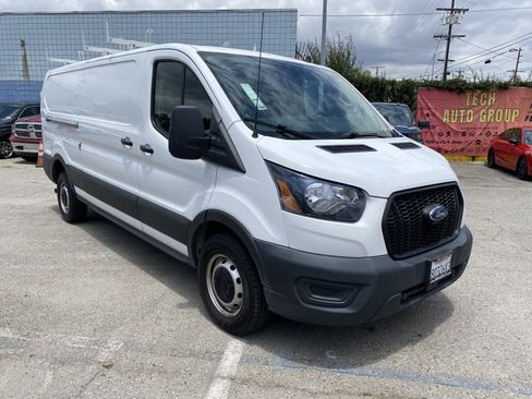 Used 2023 Ford Transit 250 Low Roof RWD image 9