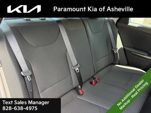 New 2026 Kia K4 FWD image 21