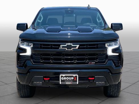 Used 2025 Chevrolet Silverado 1500 LT Trail Boss w/ Convenience Package II AWD/4WD image 4