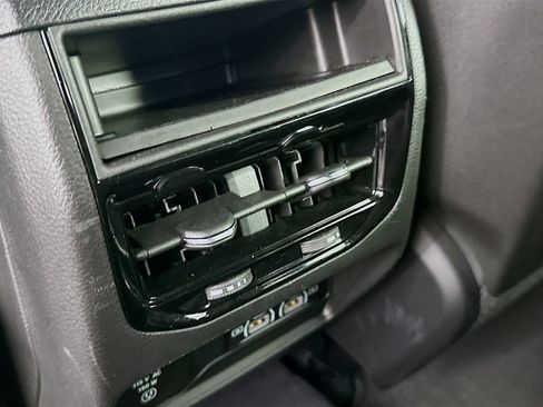 Certified 2023 Jeep Grand Cherokee Altitude AWD/4WD image 36