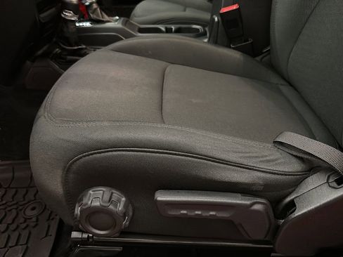 Used 2020 Jeep Wrangler Unlimited Sport S AWD/4WD image 15