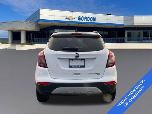 Used 2022 Buick Encore Preferred w/ Safety Package image 4