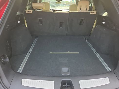 Used 2019 Cadillac XT5 Luxury FWD image 9
