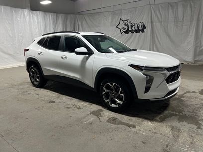 Used 2025 Chevrolet Trax LT