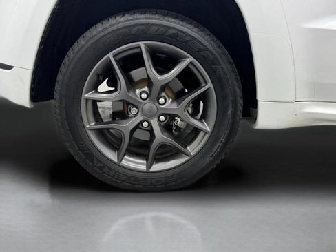 Used 2020 Jeep Grand Cherokee Limited X image 8